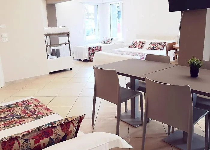 Amalfi Smart Hub Rooms&Apartments - Ideale per Ragazzi Riccione
